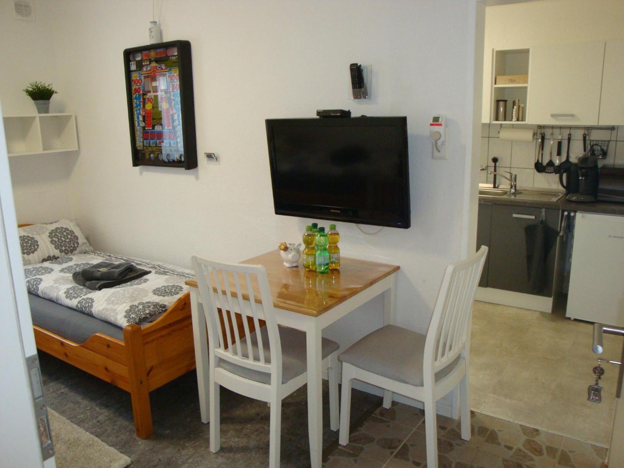 Cenet 1 Zimmer Apartment 진델핑겐 외부 사진
